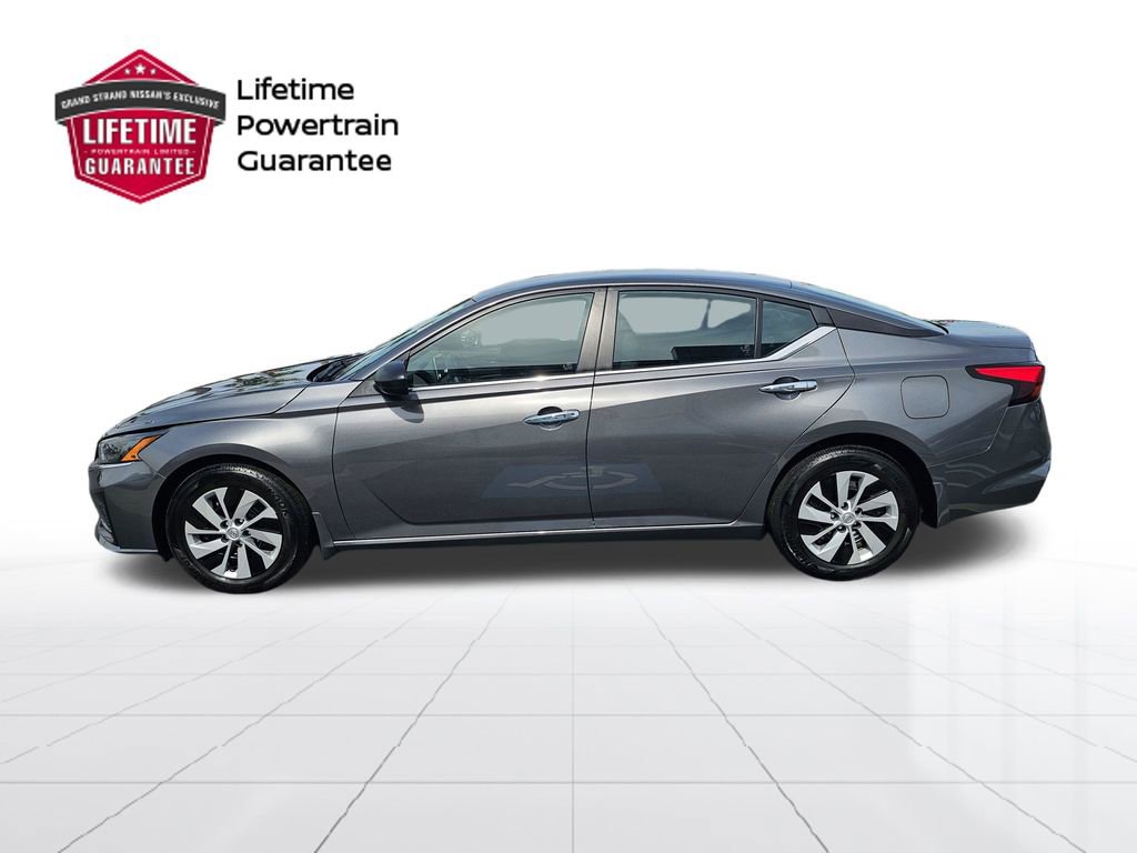 Used 2025 Nissan Altima 2.5 S FWD image 2
