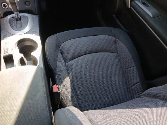 Used 2012 Nissan Rogue SV w/ Premium Pkg image 13