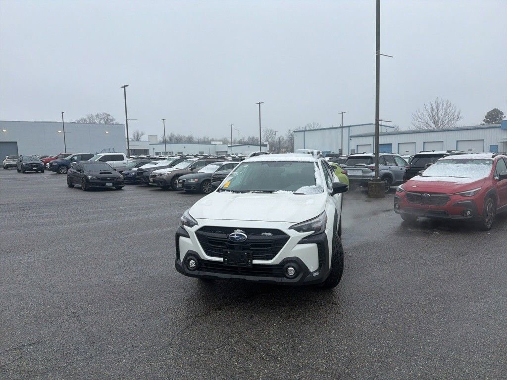 Used 2025 Subaru Outback Onyx Edition image 6