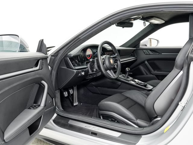 Certified 2024 Porsche 911 GT3 RWD image 7