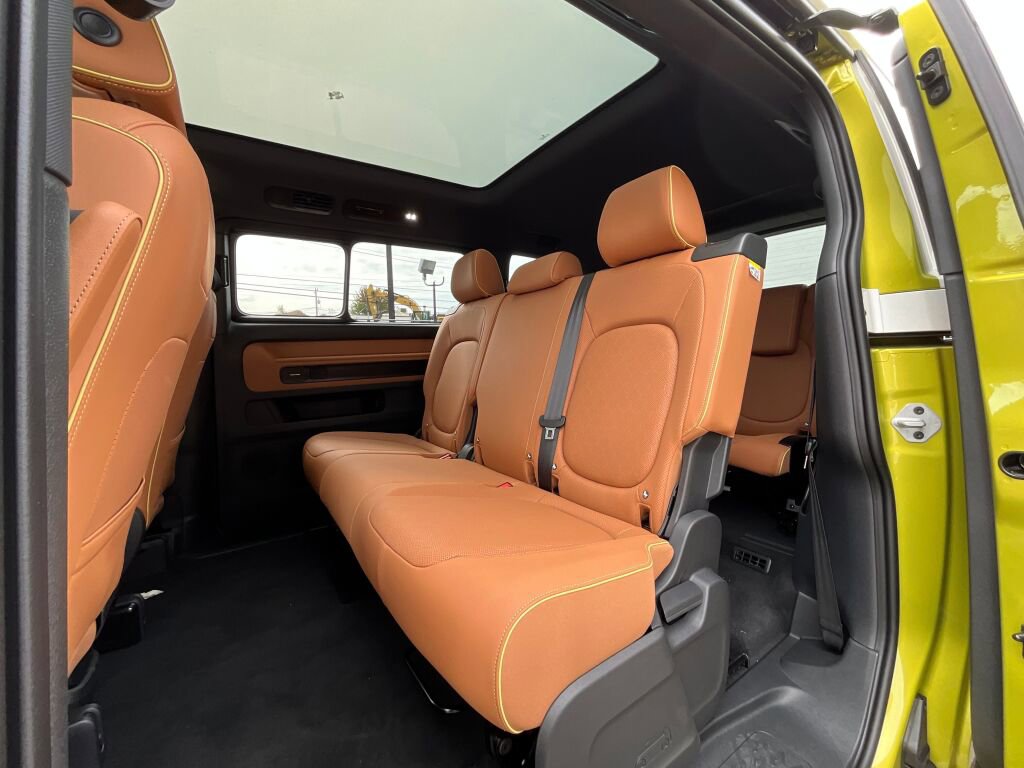 New 2025 Volkswagen ID. Buzz Pro S Plus image 13