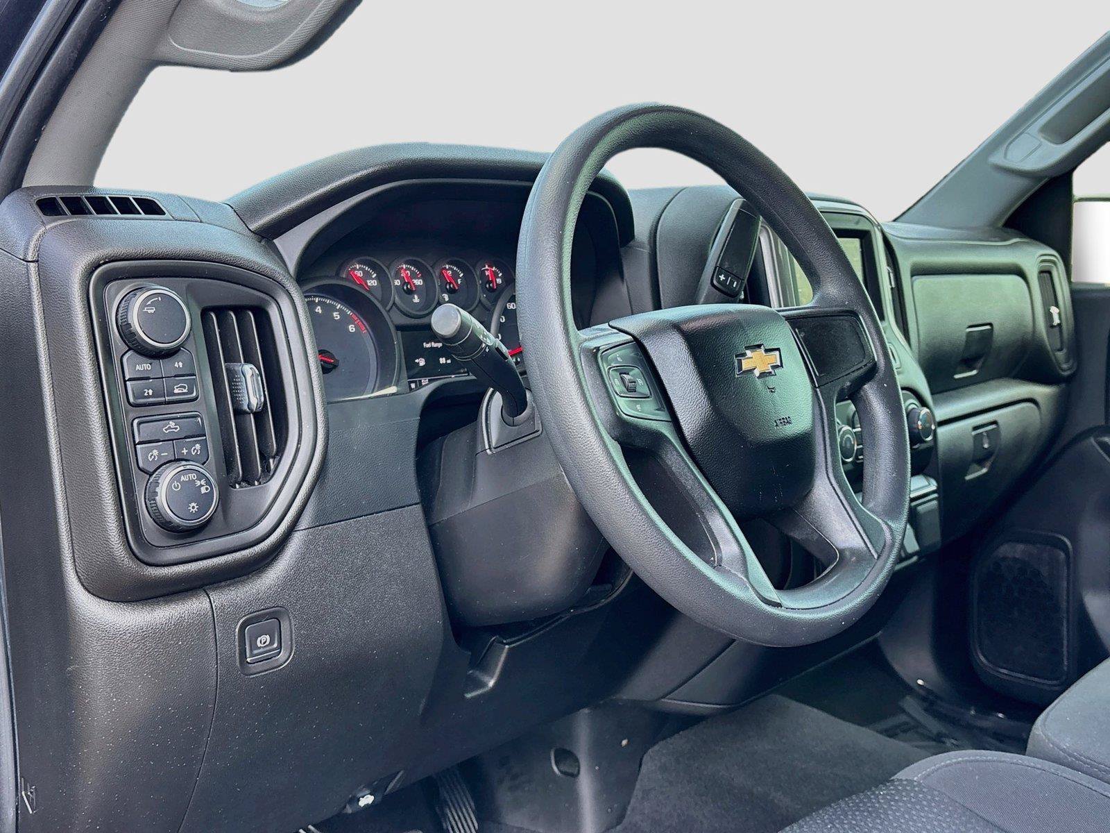 Used 2022 Chevrolet Silverado 1500 Custom AWD/4WD image 9