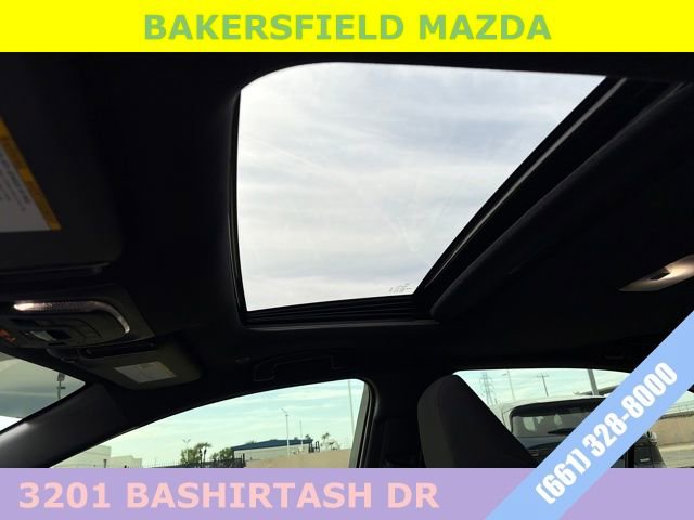 Used 2025 Toyota Corolla SE w/ SE Premium Package image 26