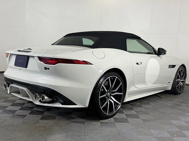Certified 2024 Jaguar F-TYPE R image 10