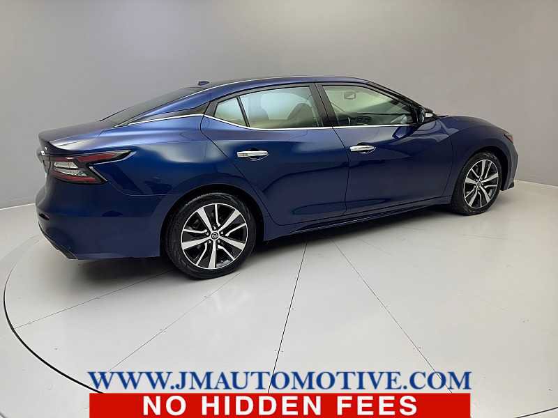 Used 2019 Nissan Maxima 3.5 SV w/ Floor Mat Group FWD image 5