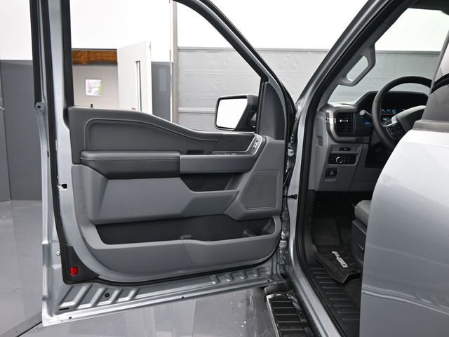 New 2025 Ford F150 XLT w/ Equipment Group 301A Standard image 9