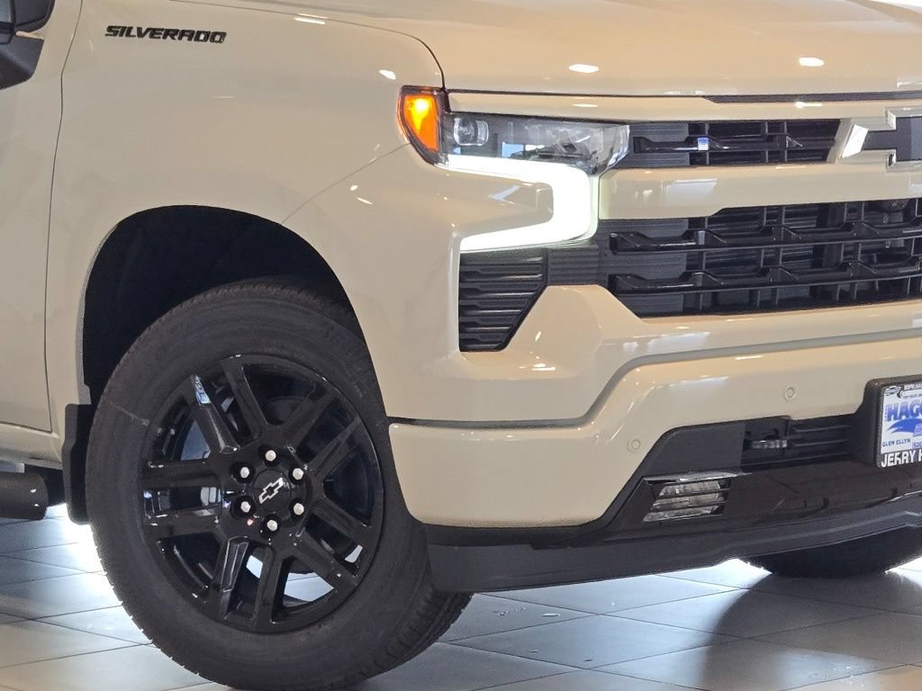 New 2026 Chevrolet Silverado 1500 RST w/ Dark Appearance Package AWD/4WD image 2