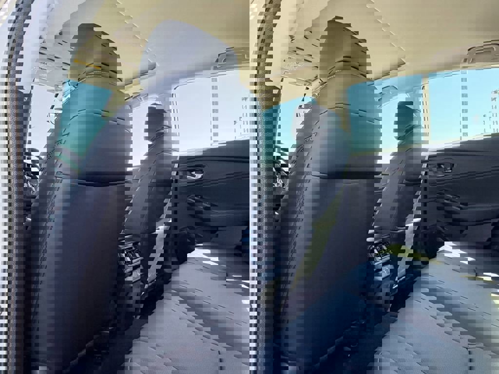 Used 2025 Honda Accord Touring image 12