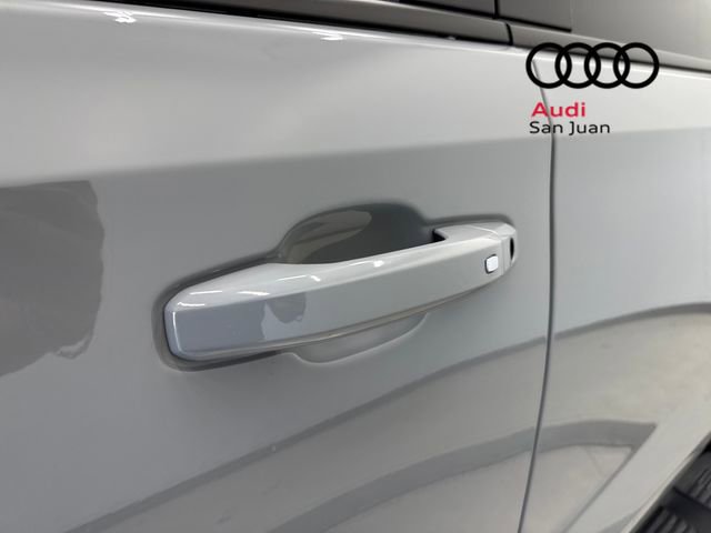 Used 2024 GMC Sierra 1500 Elevation w/ LPO, Elevation Black Package image 10