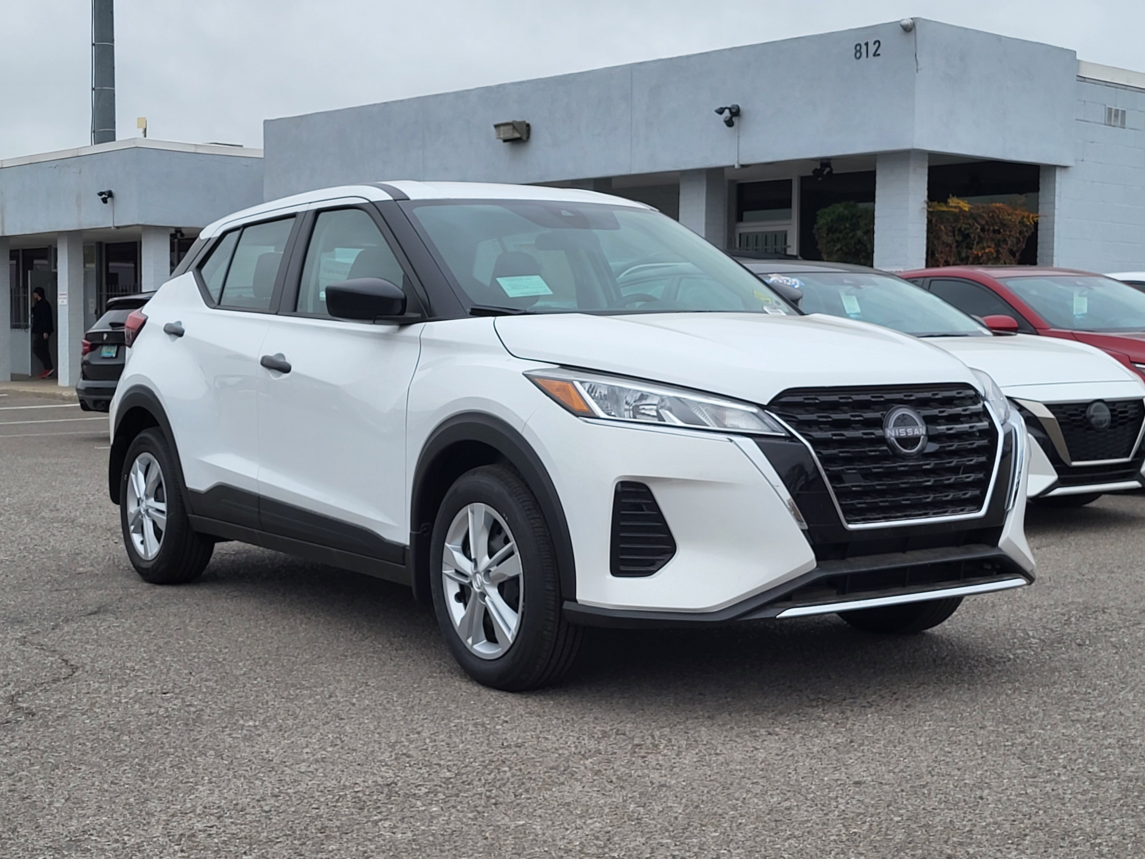 New 2025 Nissan Kicks Play S image 3