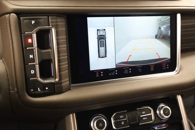 Used 2024 GMC Yukon XL Denali w/ Advanced Technology Package image 22