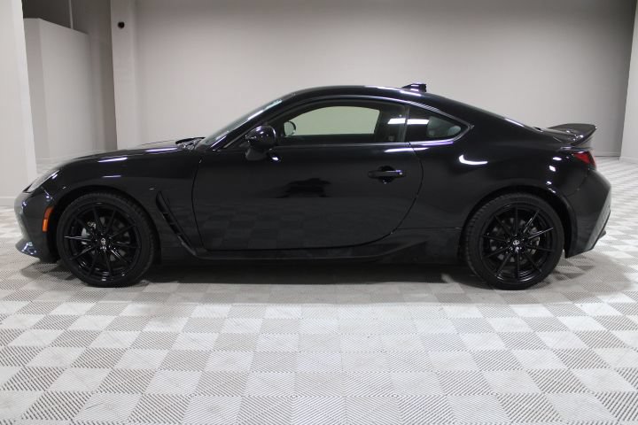 Used 2024 Toyota GR86 Premium RWD image 7