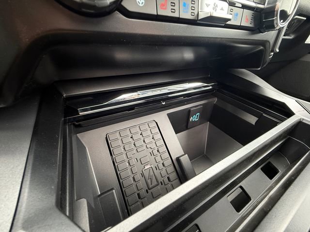 New 2026 Ford F250 Lariat image 26