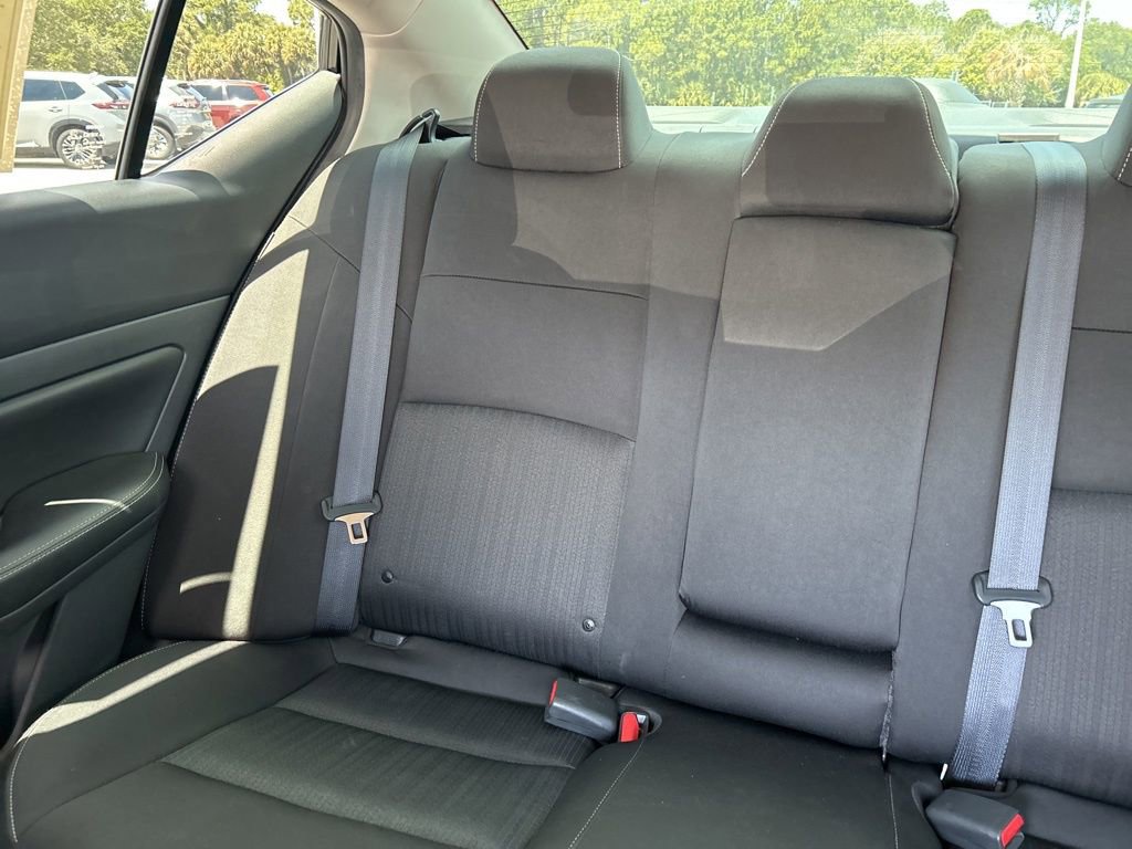 Used 2022 Nissan Altima 2.5 SV FWD image 13