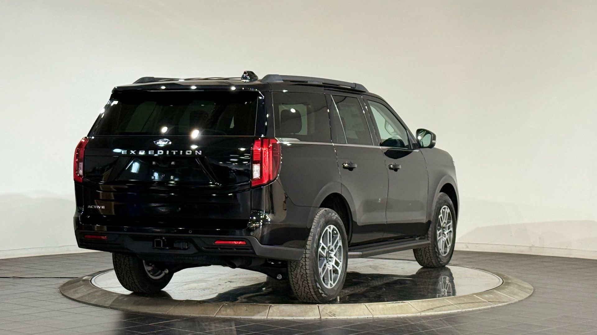 New 2026 Ford Expedition Active AWD/4WD image 10