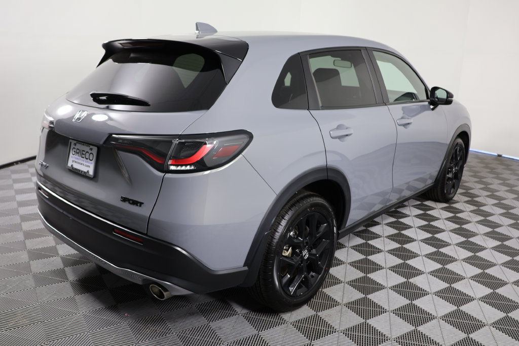 Certified 2025 Honda HR-V Sport image 8