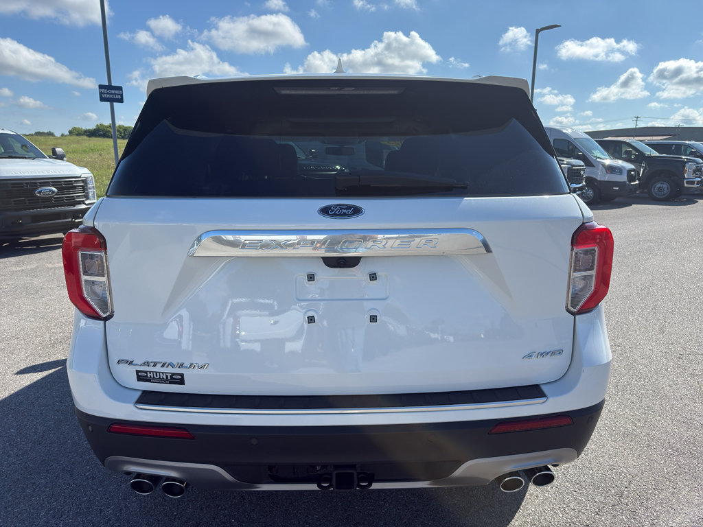 Certified 2023 Ford Explorer Platinum w/ Technology Package AWD/4WD image 6