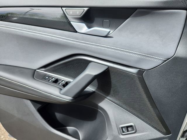 New 2026 Volkswagen Tiguan SE AWD/4WD image 21