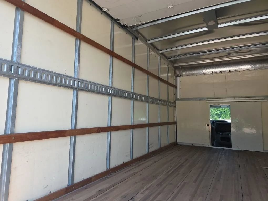Used 2018 Ford E-350 and Econoline 350 Super Duty w/ Power Windows & Locks Group RWD image 11