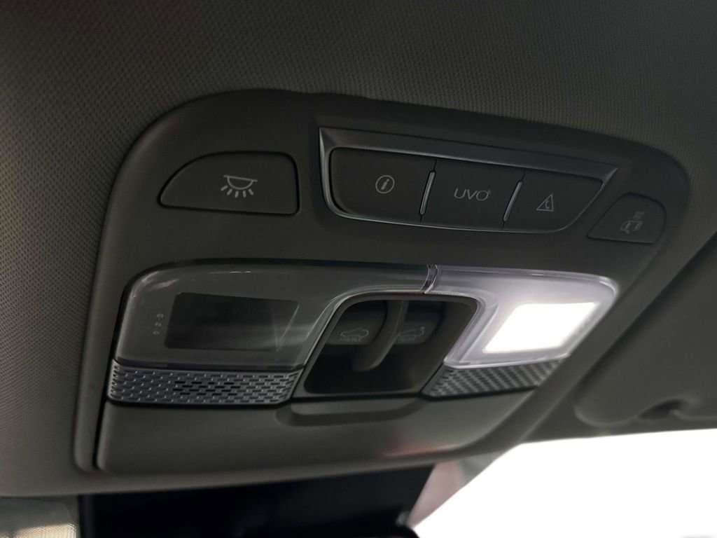 Used 2022 Kia Telluride SX w/ Nightfall Edition Package AWD/4WD image 21