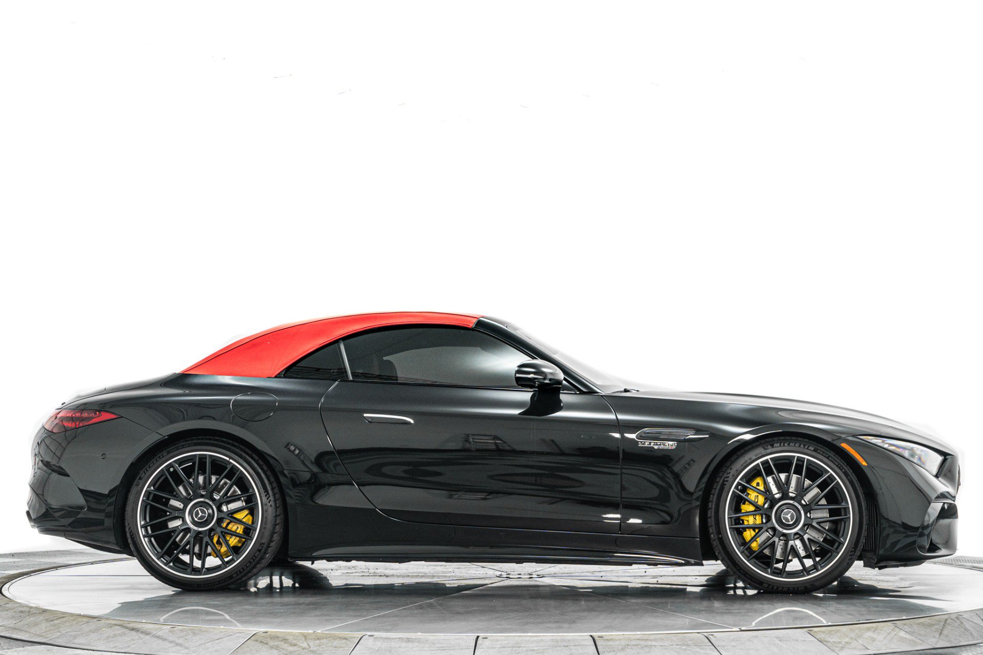 Used 2023 Mercedes-Benz SL 63 AMG 4MATIC image 18