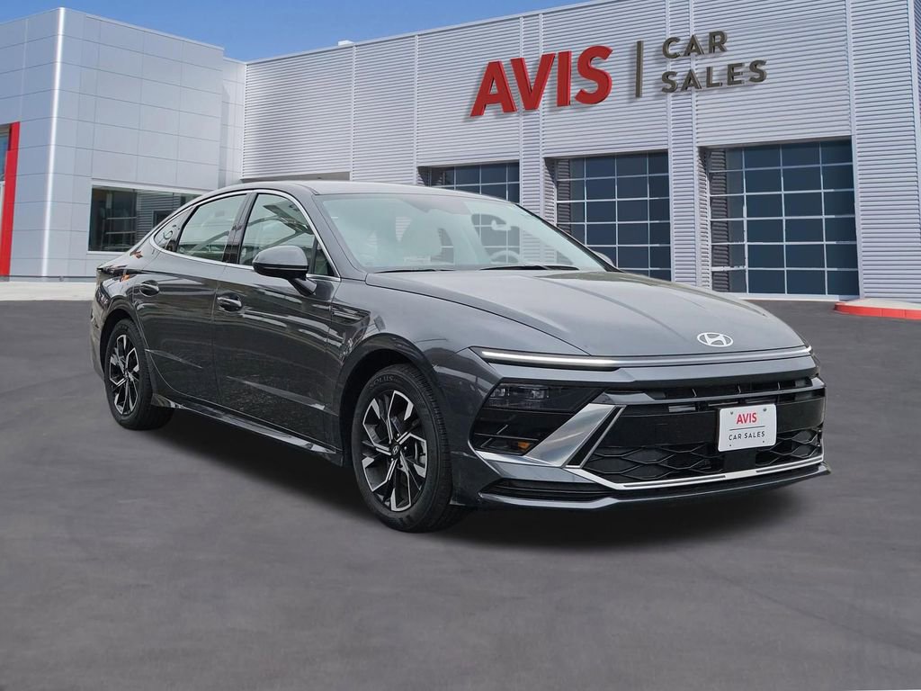 Used 2025 Hyundai Sonata SEL FWD image 9