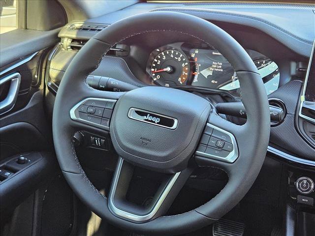 New 2026 Jeep Compass Latitude image 11