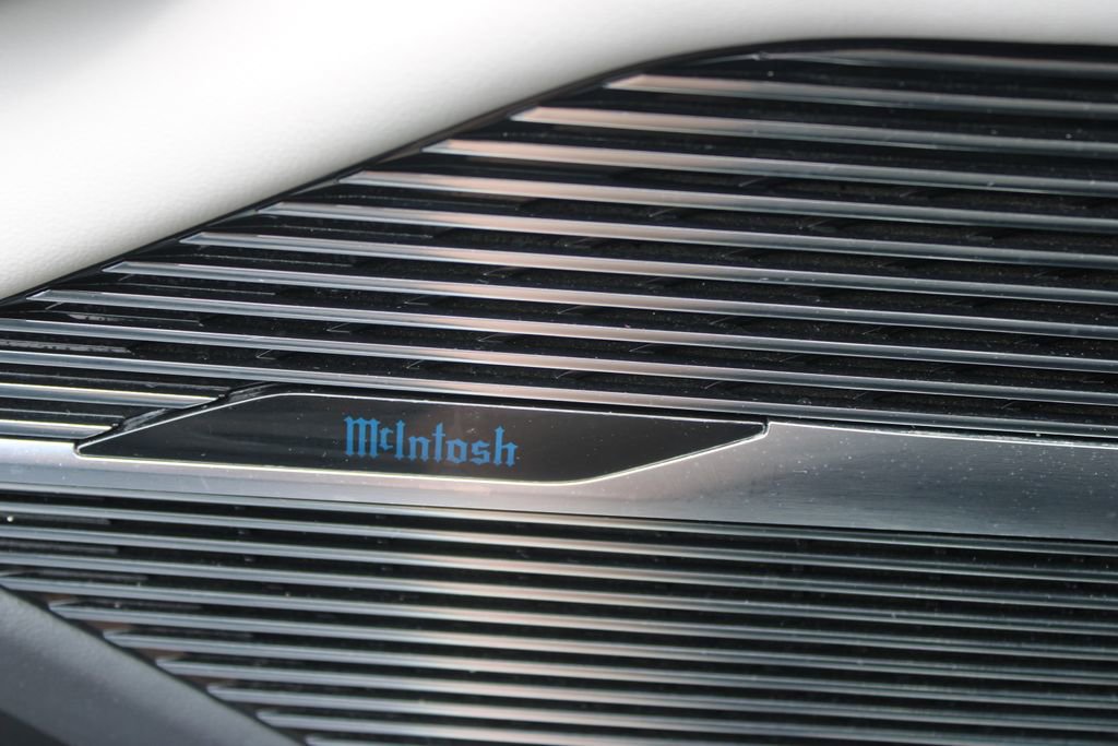 Used 2023 Jeep Grand Wagoneer Series II w/ Flexible Seating Group image 53