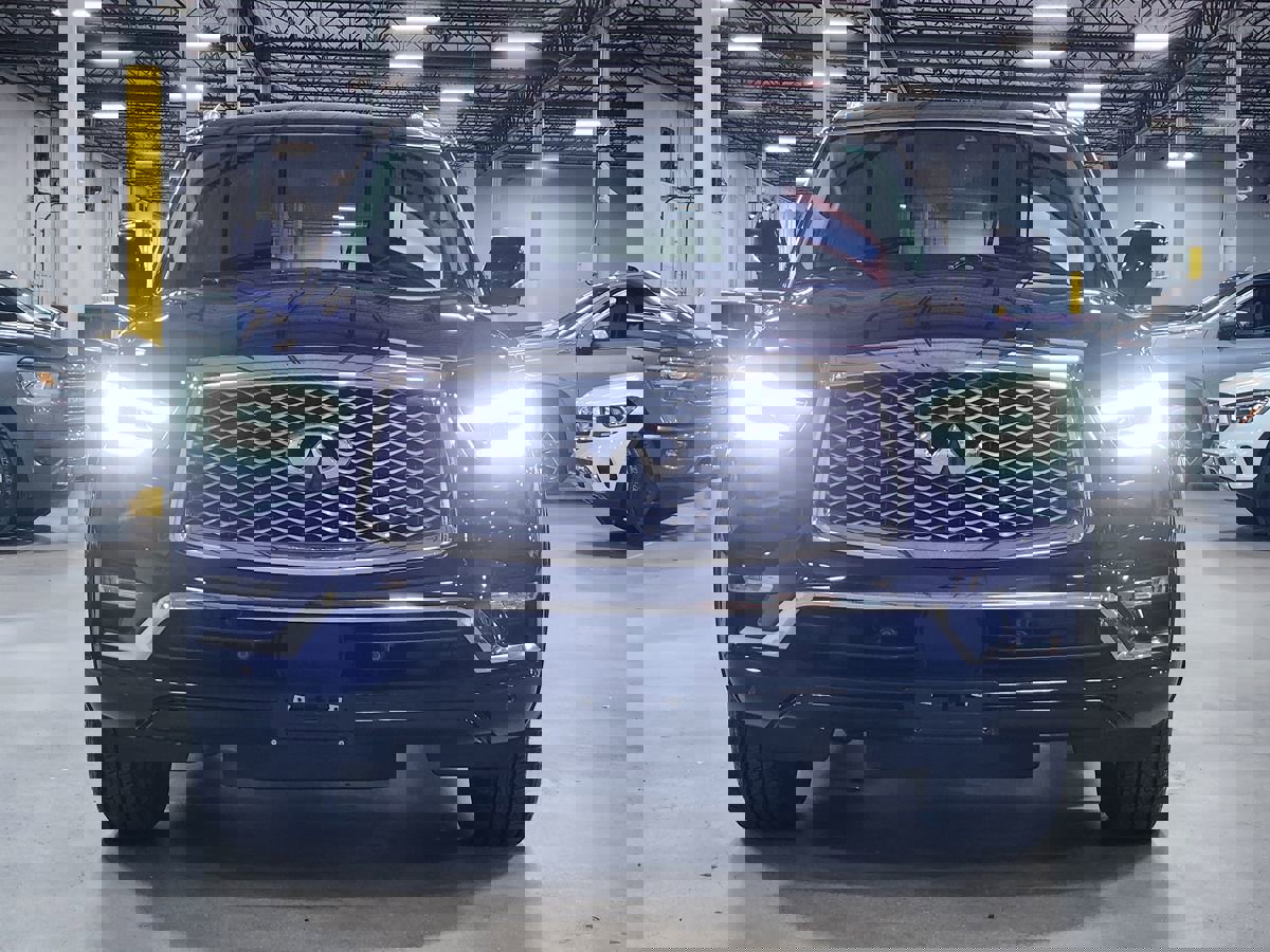 Used 2020 INFINITI QX80 Luxe image 2