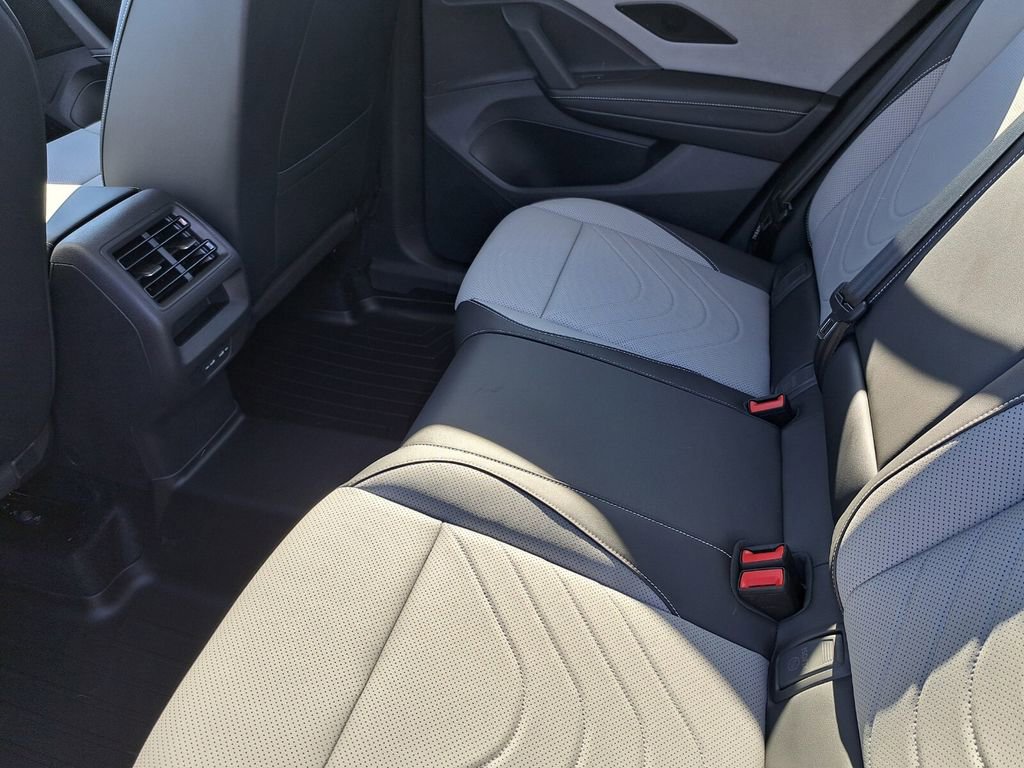 New 2026 Volkswagen Tiguan SE image 20