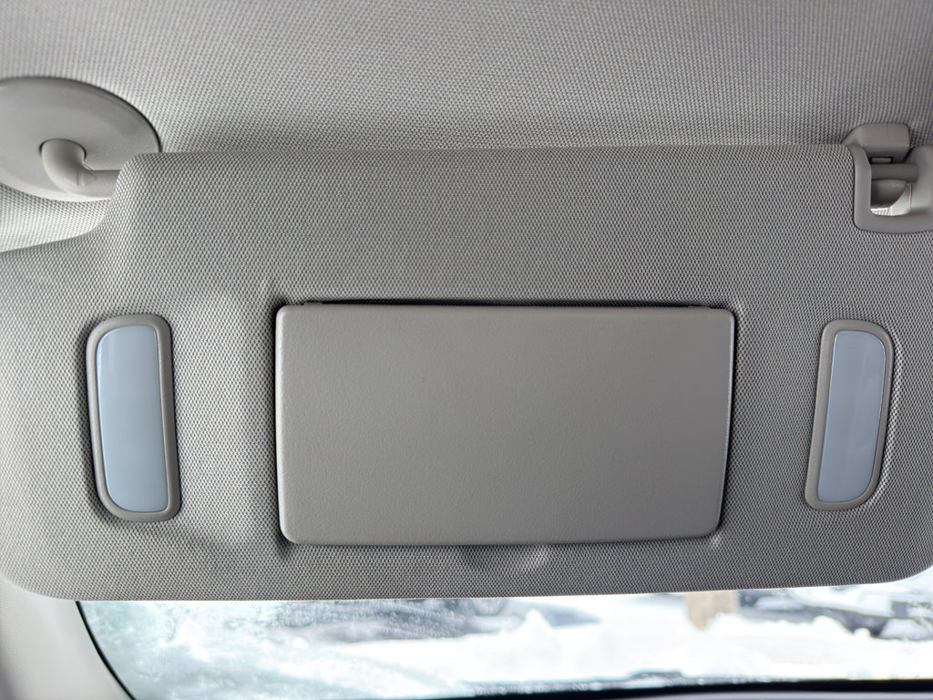 Used 2015 Chevrolet Colorado LT w/ Luxury Package image 24