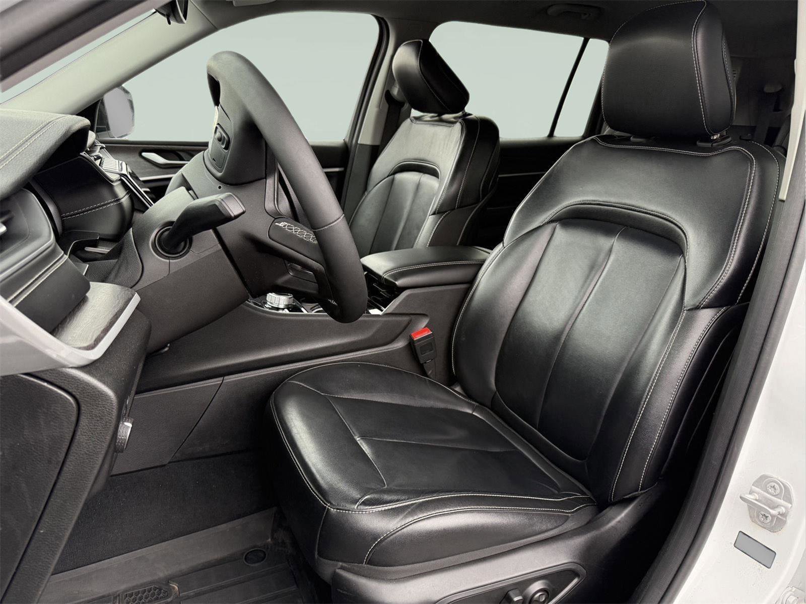 Used 2023 Jeep Grand Cherokee L Limited w/ Trailer Tow Group (B) image 12