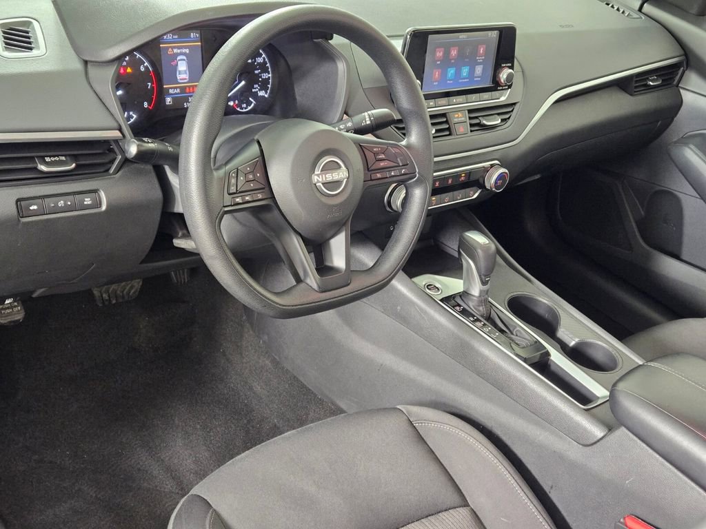 Used 2024 Nissan Altima 2.5 S FWD image 18