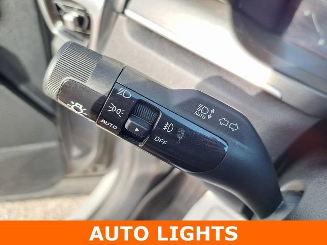 Used 2023 Kia Sorento SX image 12