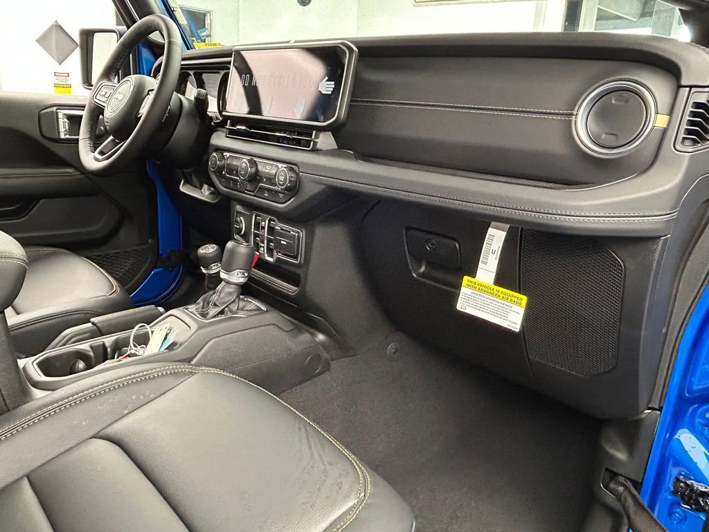 New 2026 Jeep Gladiator Sahara image 39