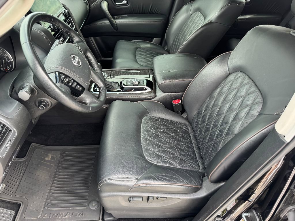 Used 2024 Nissan Armada Platinum w/ Captain's Chairs Package image 9