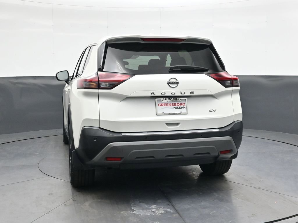Used 2021 Nissan Rogue SV image 5