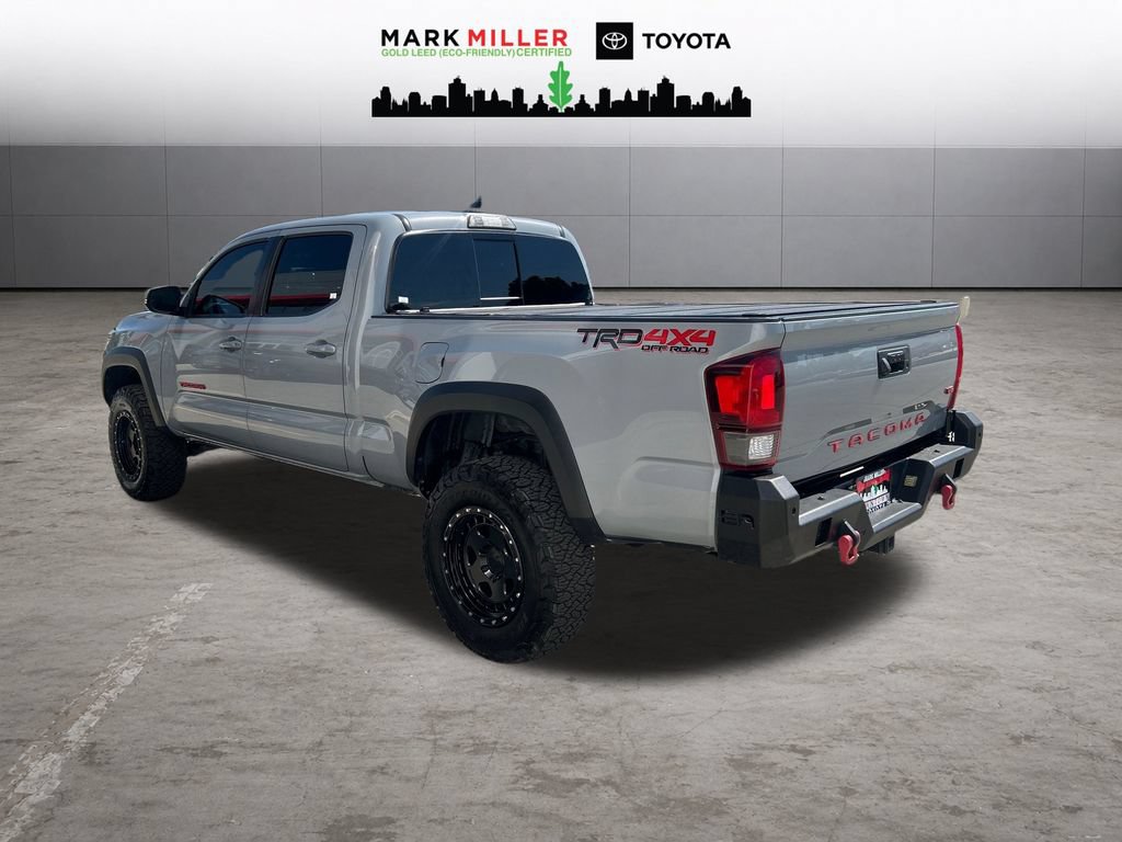 Used 2018 Toyota Tacoma TRD Off-Road w/ Technology Package AWD/4WD image 3