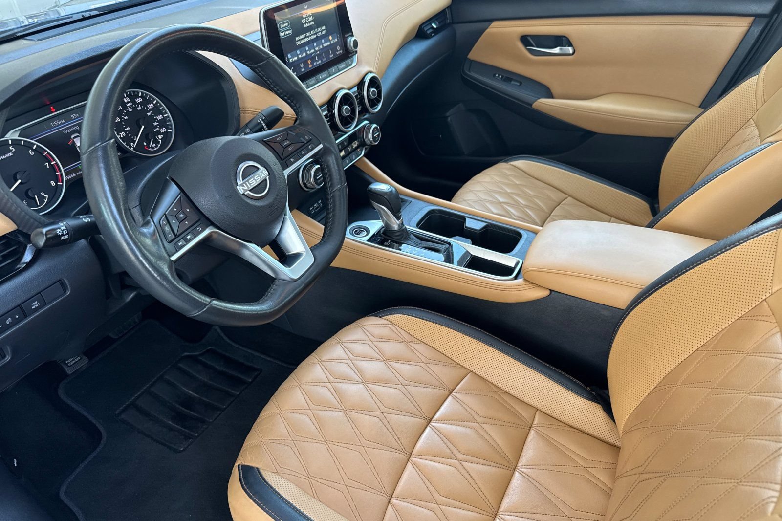 Used 2024 Nissan Sentra SV w/ SV Premium Package FWD image 9