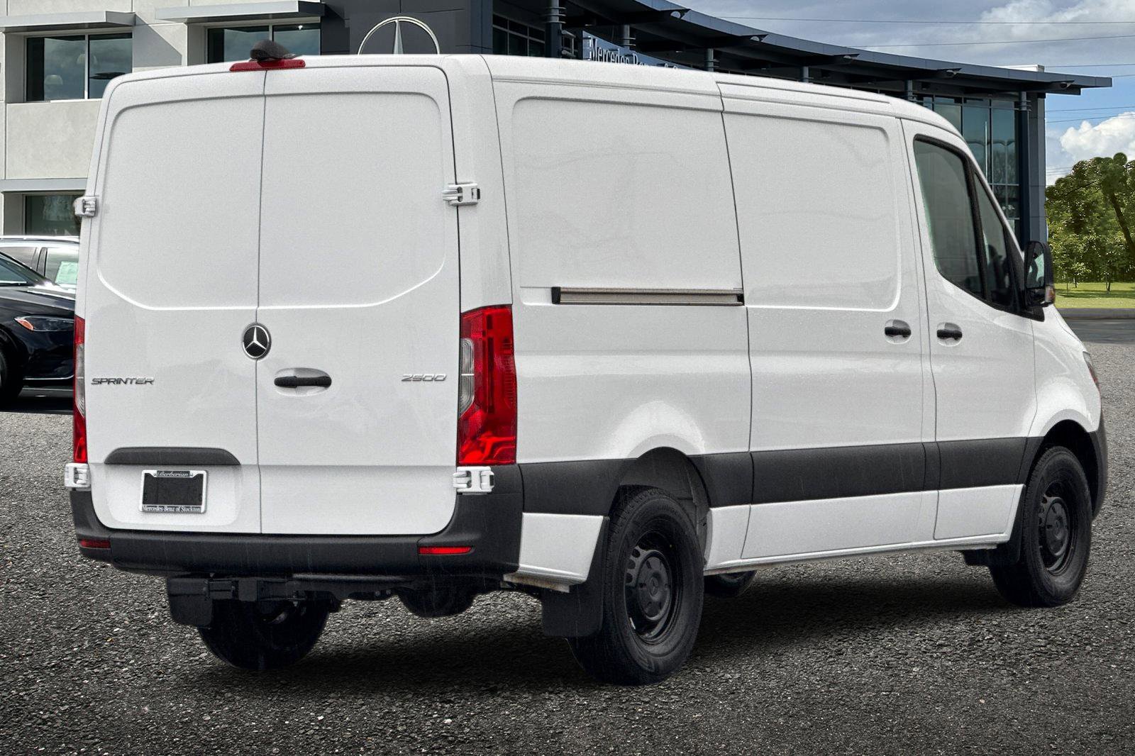 New 2025 Mercedes-Benz Sprinter 2500 image 4
