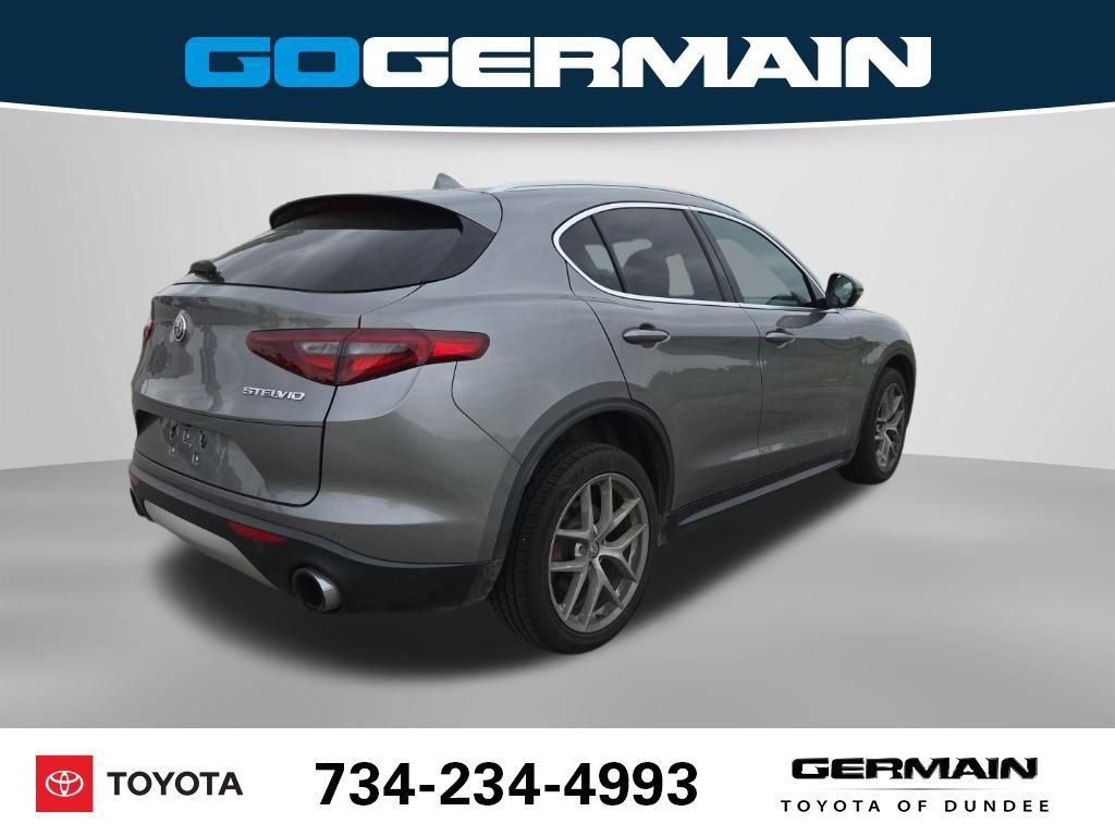 Used 2018 Alfa Romeo Stelvio Ti AWD/4WD image 7