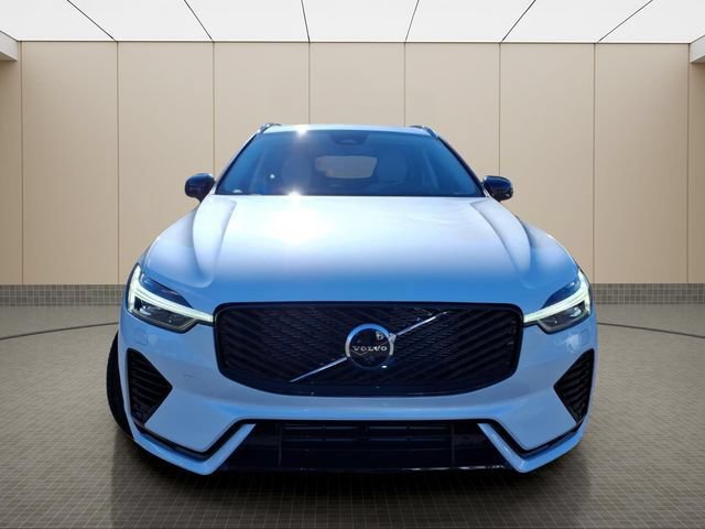 New 2026 Volvo XC60 T8 Ultra w/ Protection Package Premier AWD/4WD image 4