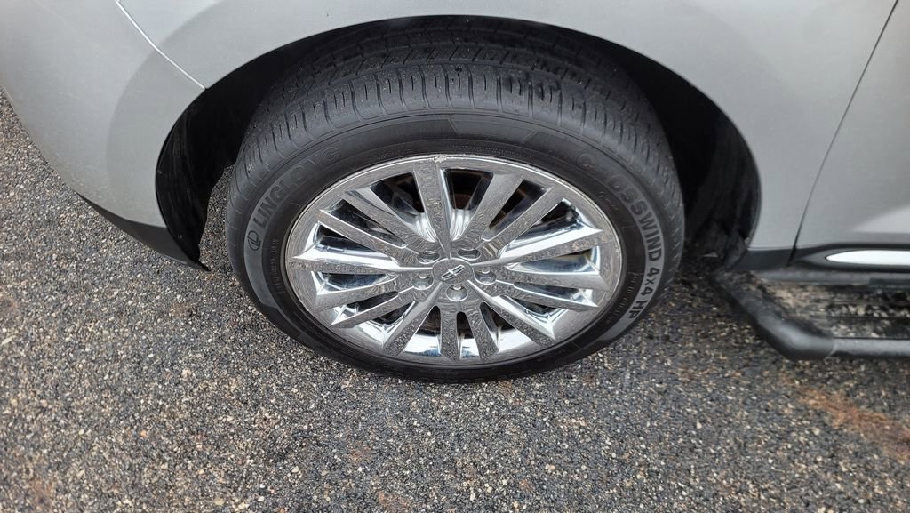 Used 2013 Lincoln MKX Base image 6