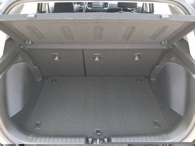 New 2025 Hyundai Venue SEL image 15