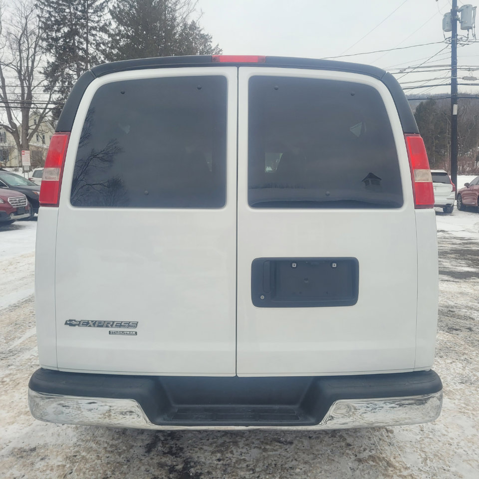 Used 2016 Chevrolet Express 3500 LT w/ LT Preferred Equipment Group image 7