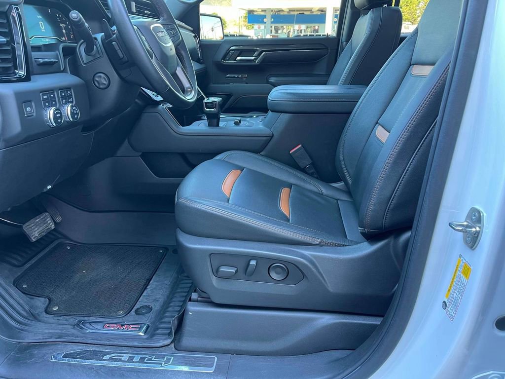 Used 2023 GMC Sierra 1500 AT4 w/ AT4 Premium Package AWD/4WD image 27