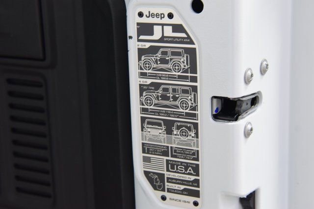 Used 2024 Jeep Wrangler Sahara w/ Technology Group image 24