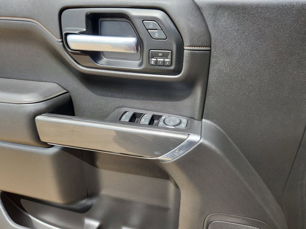 Used 2020 GMC Sierra 1500 AT4 w/ AT4 Carbonpro Edition AWD/4WD image 7