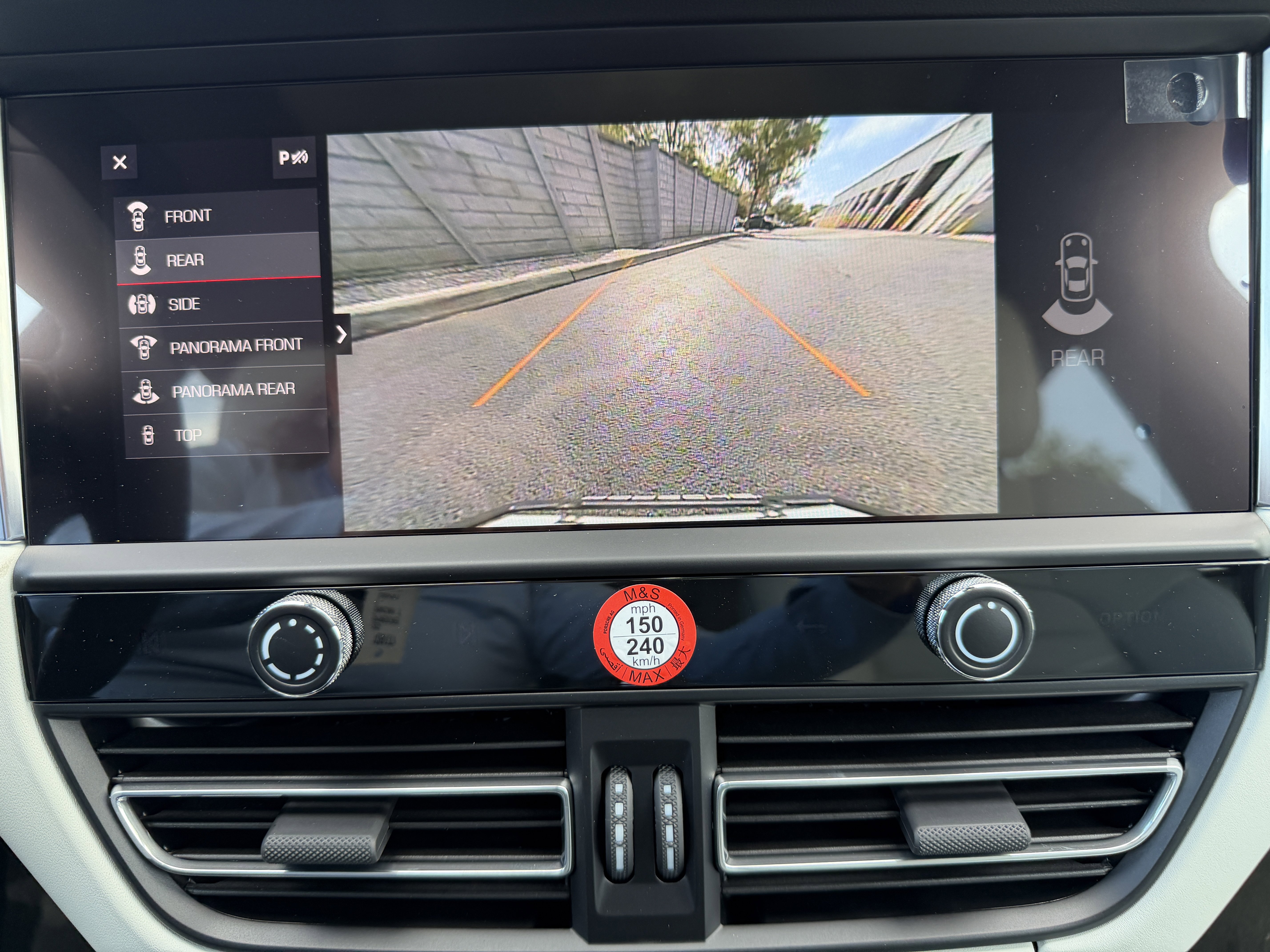 New 2026 Porsche Macan Turbo image 31