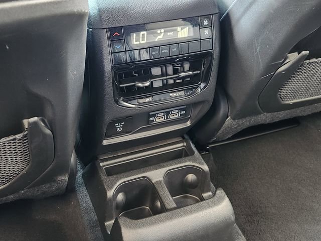 Certified 2025 Jeep Grand Cherokee L Altitude RWD image 29